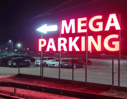 MEGA Parking parklot