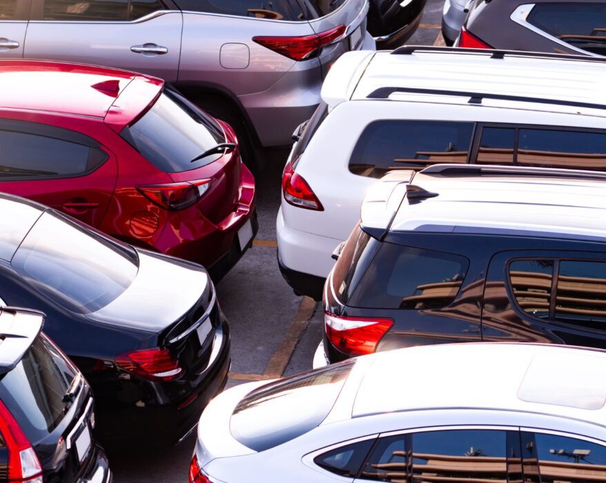 Najtańszy Parking przy Lotnisku Modlin z Transferem