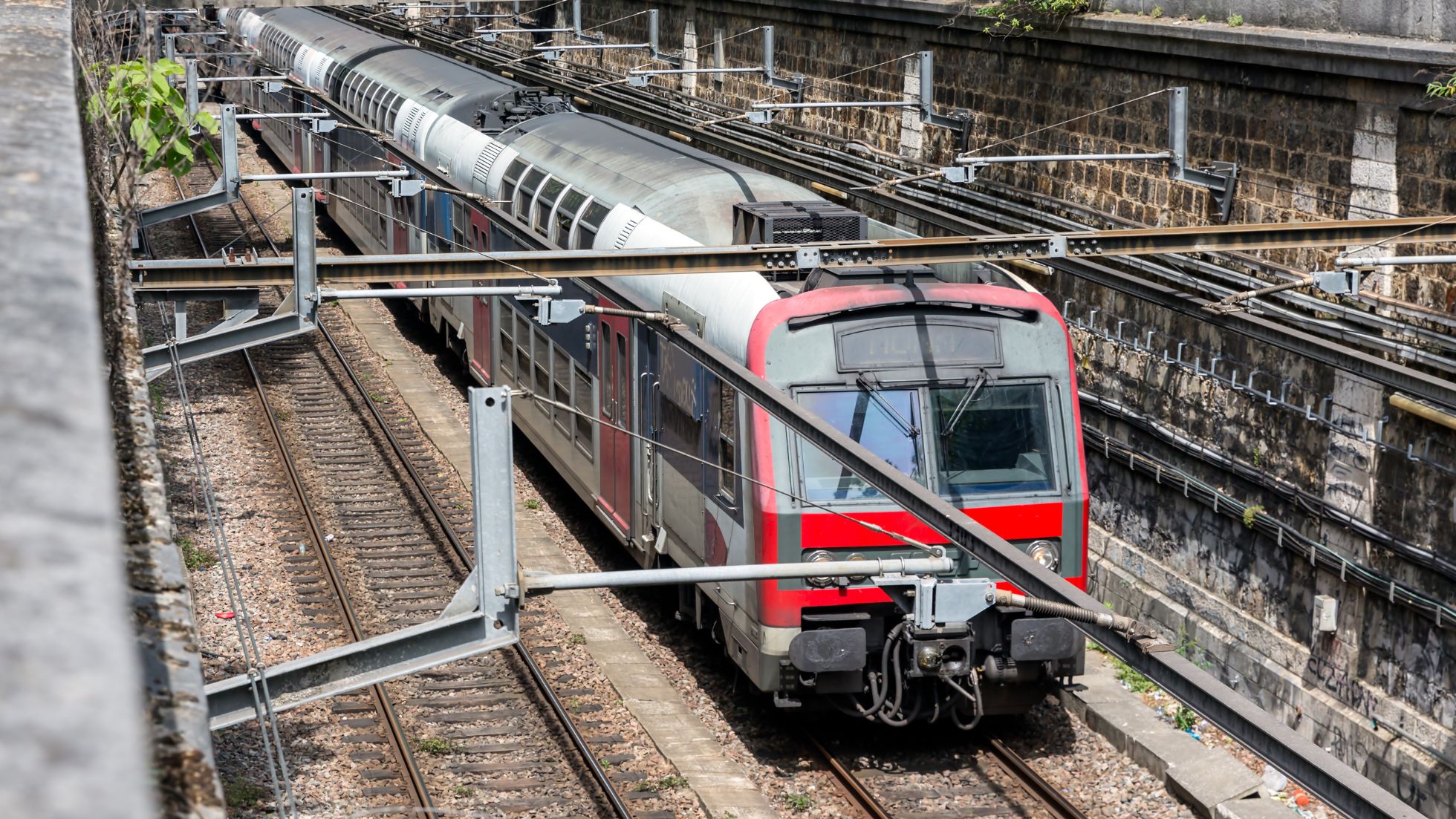 Paryż RER – Szybka Sieć Regionalna - Jak korzystać? Bilety