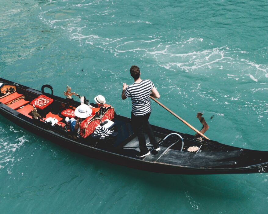 Gondola w Wenecji - Ile kosztuje rejs gondolą